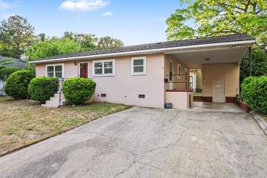 Main picture of 534 N Fayetteville St