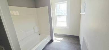 Main picture of 3110 Peach St