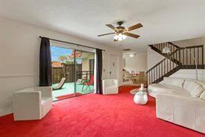 Main picture of 2776 SW 15th St