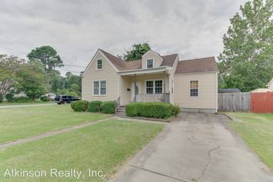 Main picture of 3700 Trant Ave
