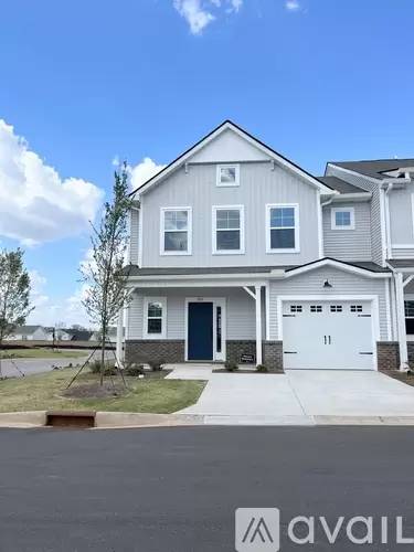 Main picture of 301 Hollenbeck Pl
