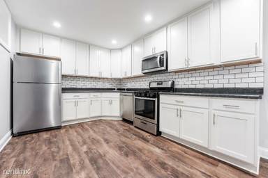 Main picture of 4506 N Sheridan Rd