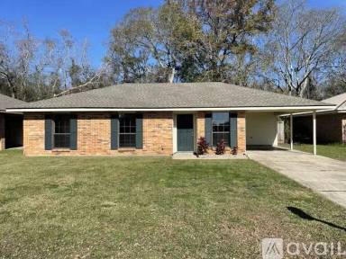 Main picture of 132 Longfellow Dr