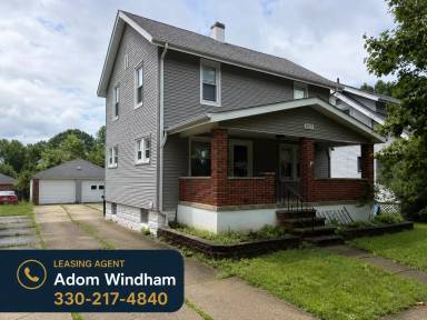 Main picture of 992 Neptune Ave