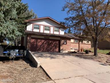 Main picture of 5020 Barcelona Way