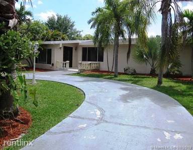 Main picture of 13590 SW 73rd Ct
