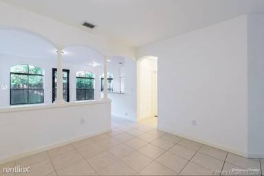 Main picture of 10279 NW 30th Ter