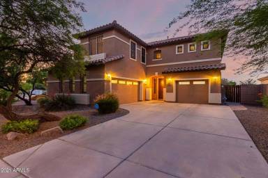 Main picture of 570 E Raven Ct