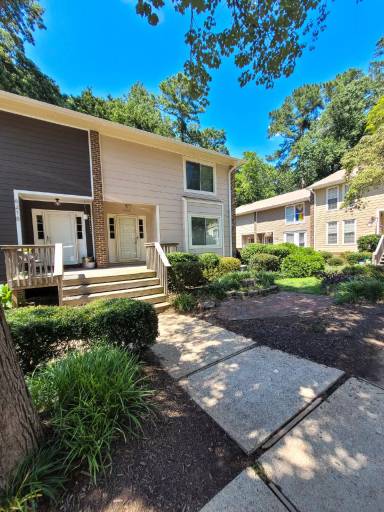 Main picture of 6216 Dixon Dr