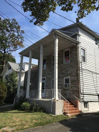 Main picture of 318 E 1st Ave