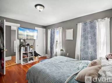 Main picture of 19 Parson Cir