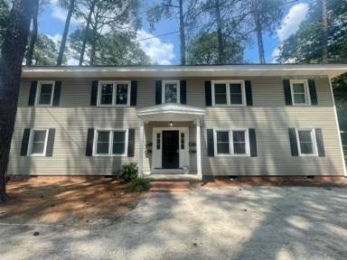 Main picture of 216 Woodrow St