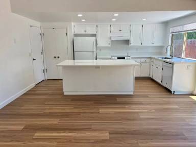 Main picture of 5020 Walnut Park Dr