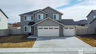Main picture of 13724 S Cello Ave