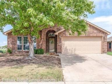 Main picture of 604 Steerman Ct