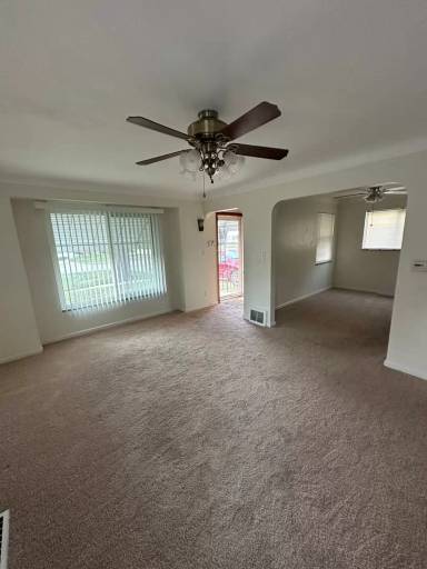 Main picture of 744 Secor Rd