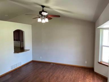 Main picture of 5013 E Mossberg Cir