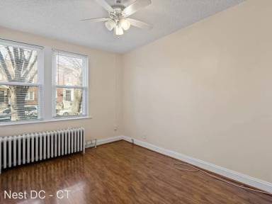 Main picture of 1301 Orren St NE