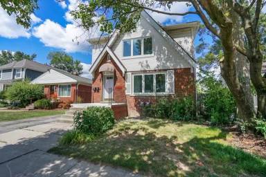 Main picture of 1407 E 14 Mile Rd