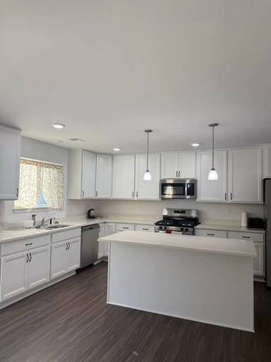 Main picture of 533 Traminer Way