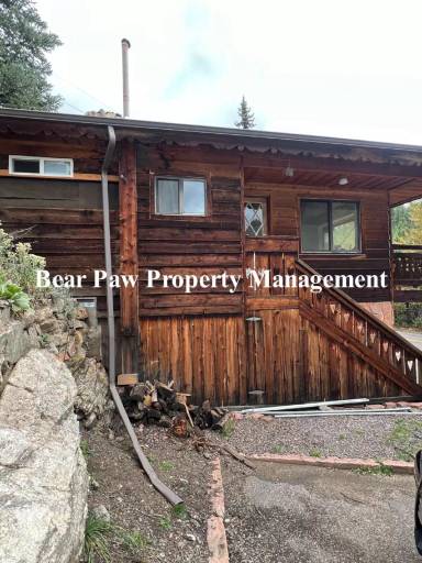 Main picture of 31983 Upper Bear Creek Rd