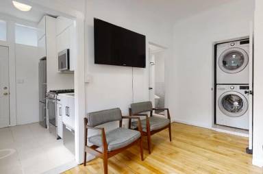 Main picture of 256 Edwards St