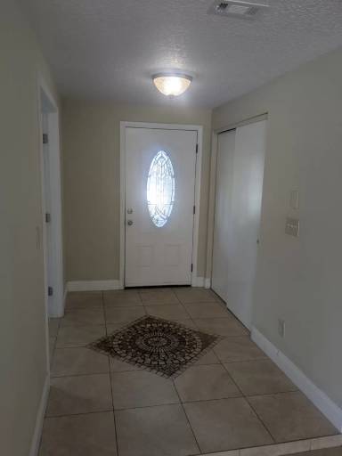 Main picture of 32 Fairview Ln