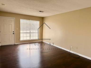 Main picture of 108 Hillsboro Ln
