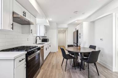 Main picture of 3505 Raymond Ave