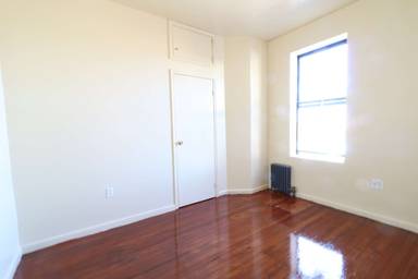 Main picture of 667 West 177th St