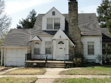 Main picture of 807 W 12th St