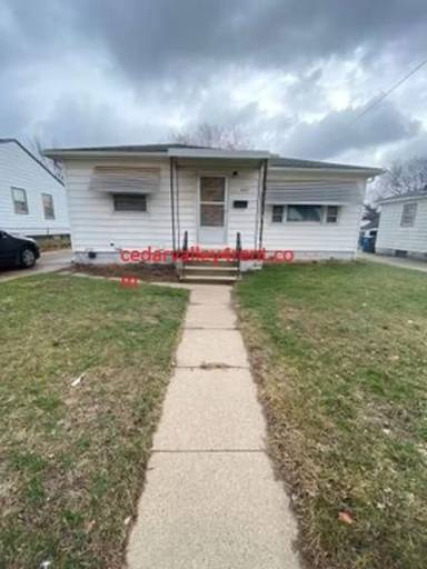 Main picture of 422 Hope Ave
