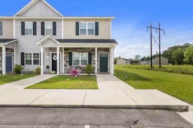 Main picture of 207 Alexa Pl