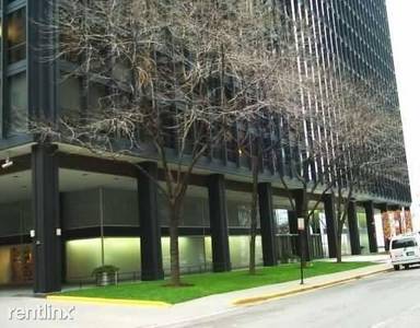 Main picture of 900-910 Lake Shore Drive Apartments