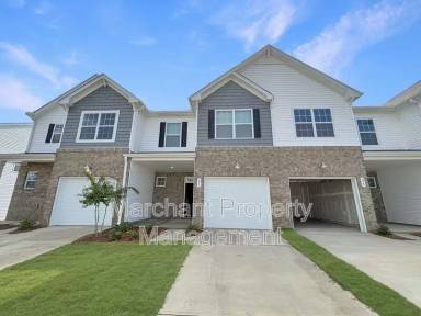 Main picture of 21 Loebner Ln