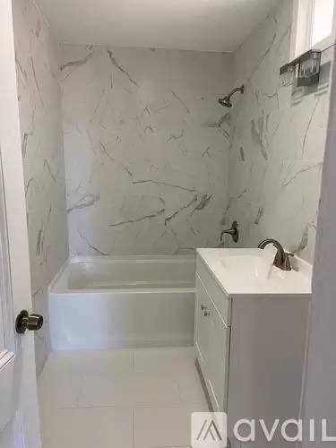 Main picture of 8 Jackson Ct