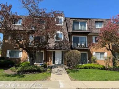 Main picture of 1004 Grove Dr