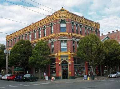 Main picture of 938 Water St