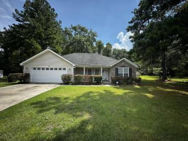 Main picture of 95 Woolard Way NE