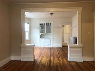 Main picture of 5086 Washington St