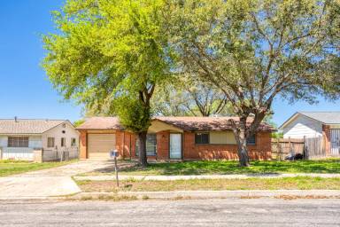 Main picture of 5231 Silvertip Dr