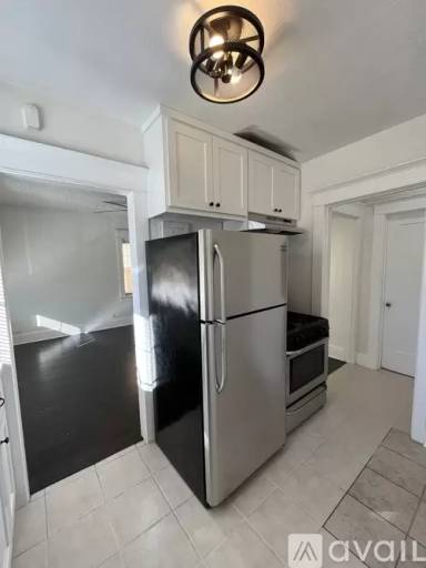 Main picture of 1249 E. 3rd Street