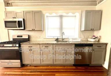 Main picture of 254 E Main St