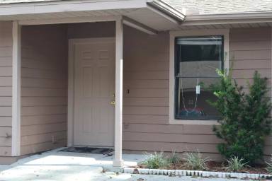 Main picture of 916 NE 18th St