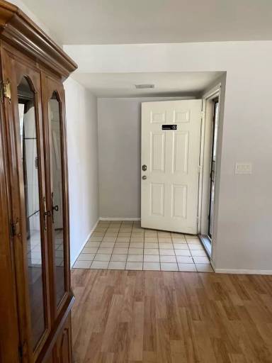 Main picture of 8274 Grand Ave