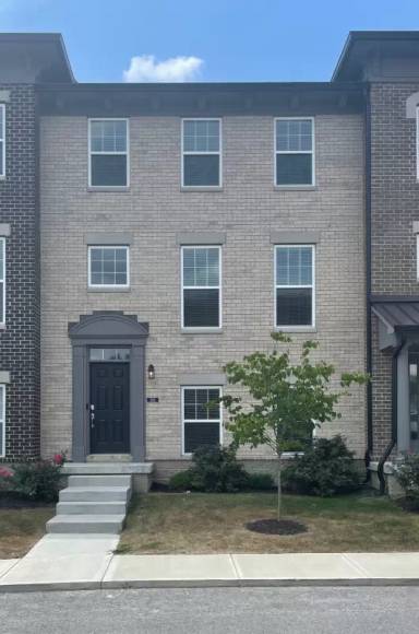 Main picture of 332 Fairfax Way