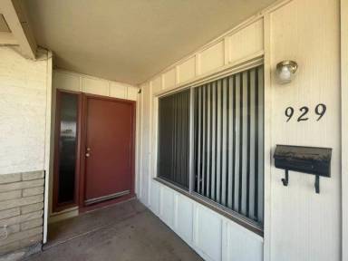 Main picture of 929 E Wesleyan Dr