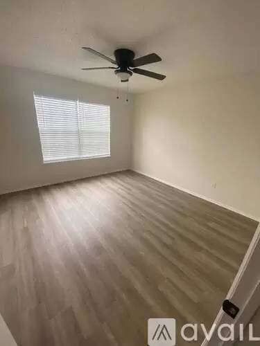 Main picture of 119 Circle Ct