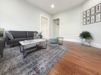 Main picture of 44 Fenton St