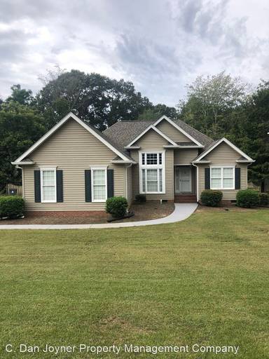 Main picture of 217 Ivy Dr